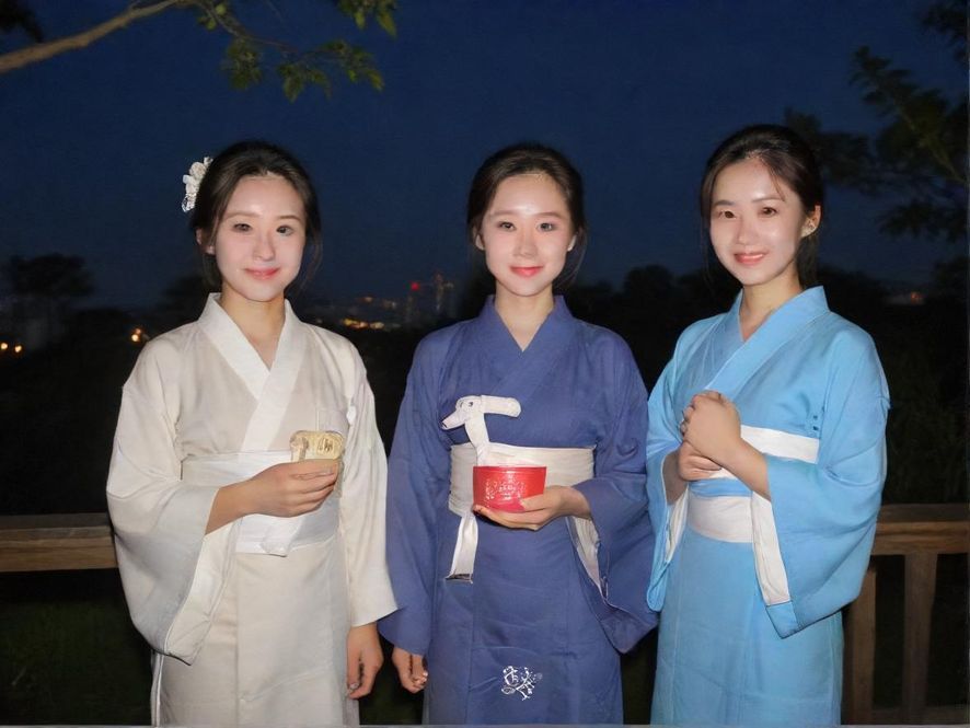 深圳夜场会所舒适休息区一览