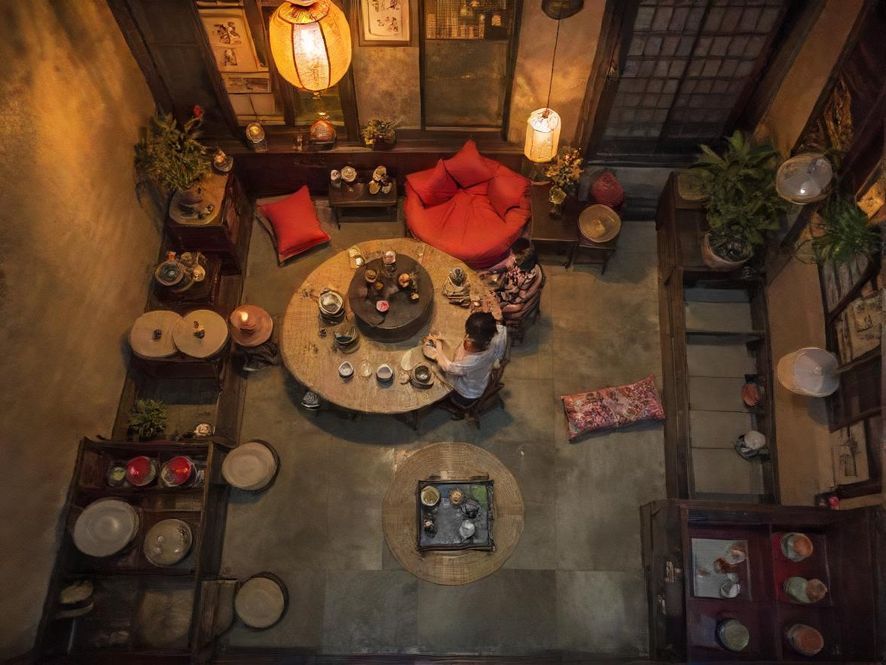 广州喝茶茶室温馨场景