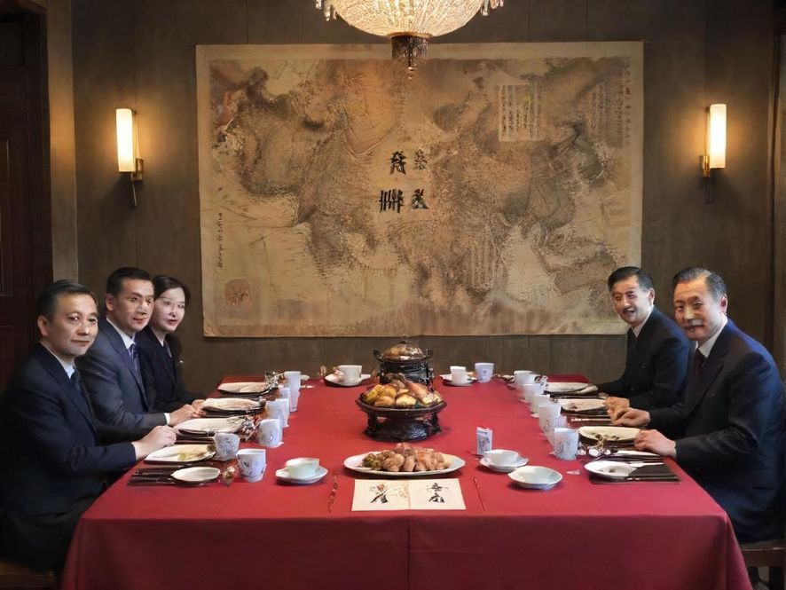 民治mm国际水会舒适的休息区,提供各种小食和饮品,让人尽情放松。